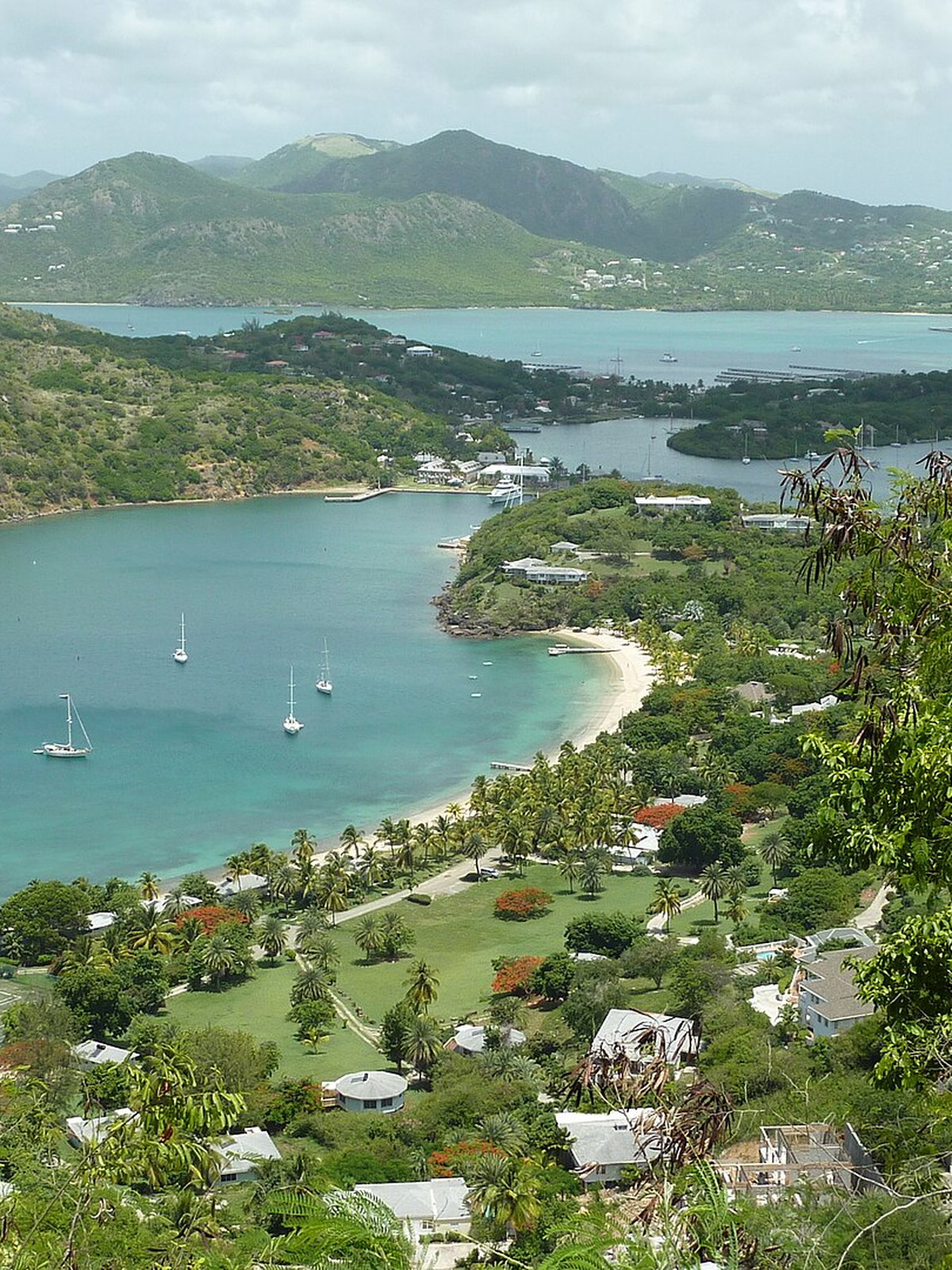 Antigua and Barbuda eSIM - Photo 4