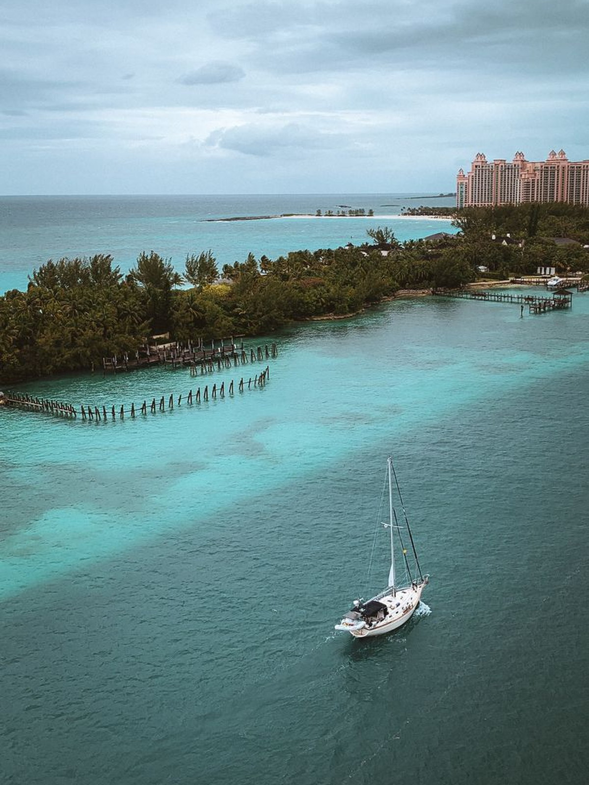 Bahamas eSIM - Photo 3