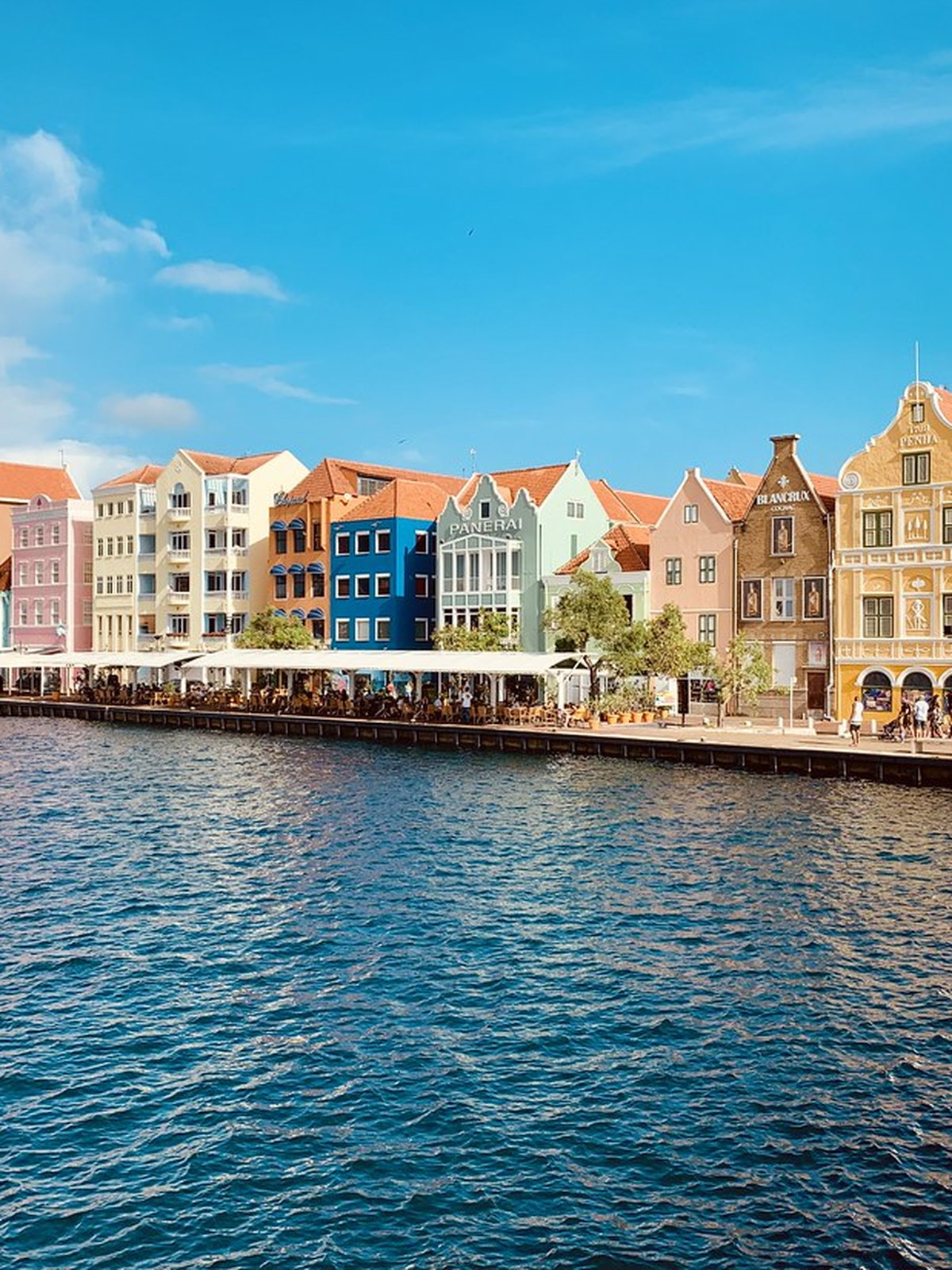 Curacao eSIM - Photo 1