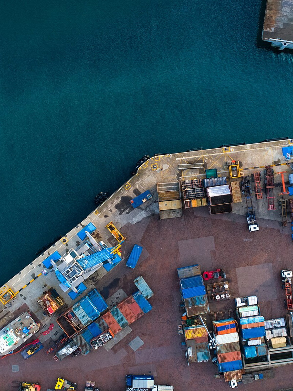 Guernsey eSIM - Photo 1