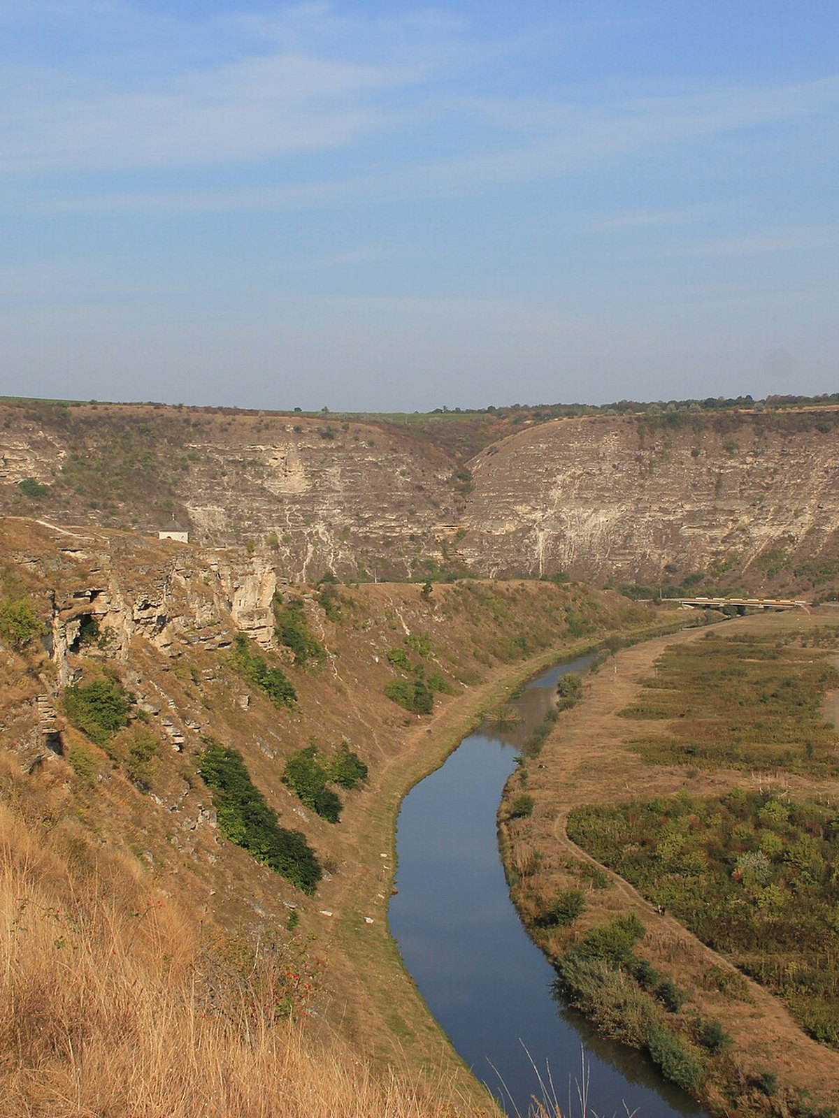 Moldova eSIM - Photo 1