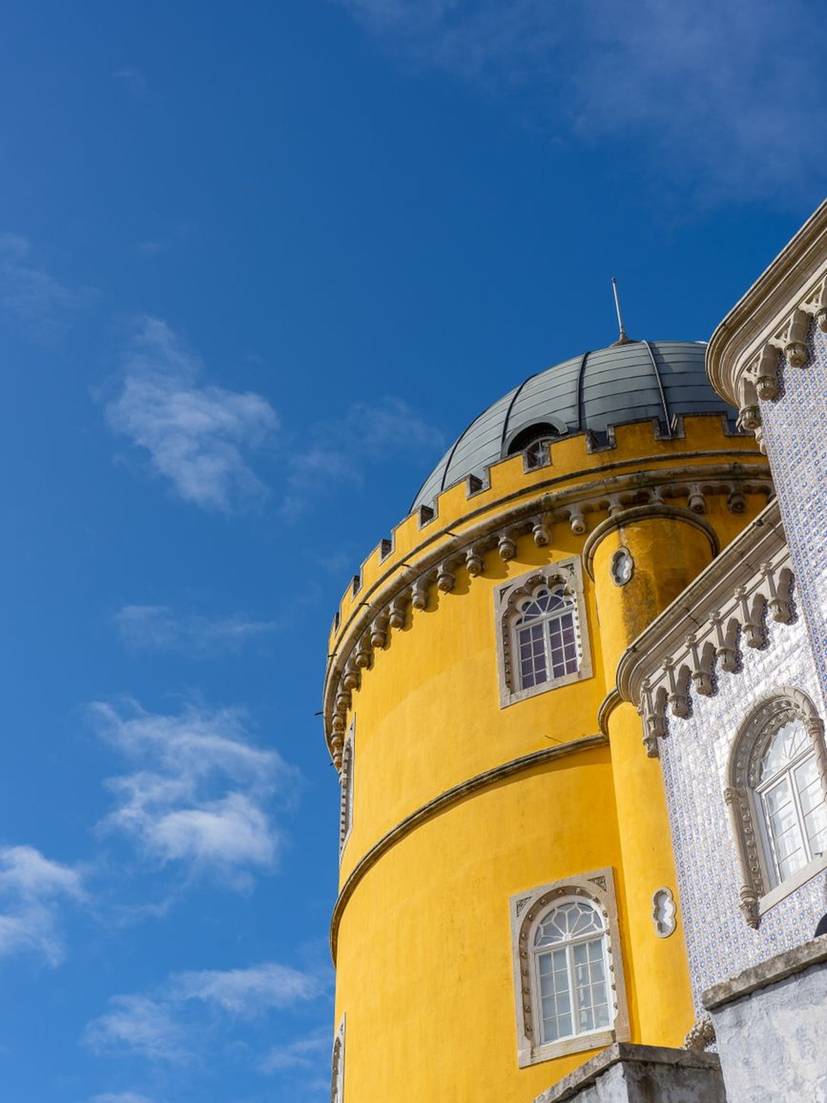 Lisbon eSIM - Photo 1