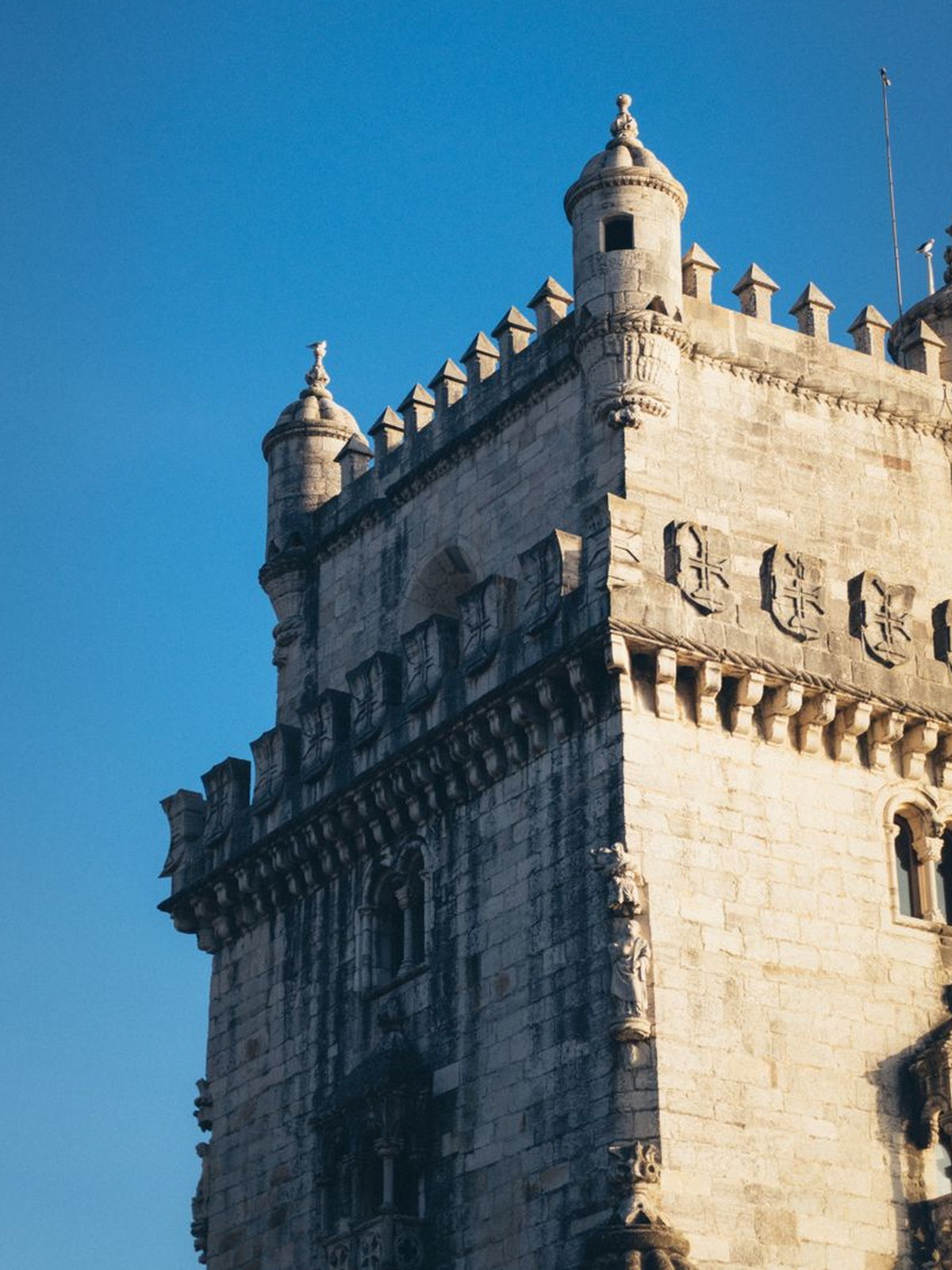 Lisbon eSIM - Photo 2