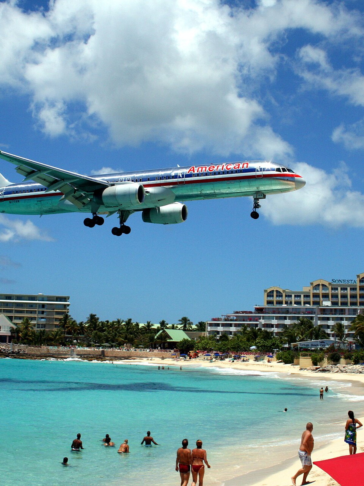Sint Maarten eSIM - Photo 1