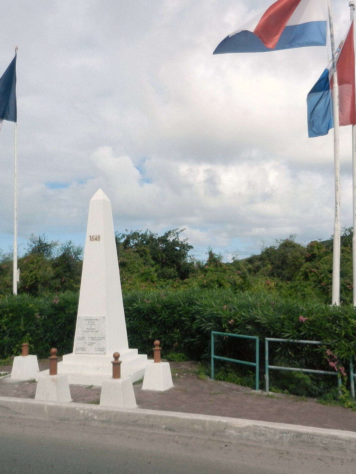 Sint Maarten eSIM - Photo 3