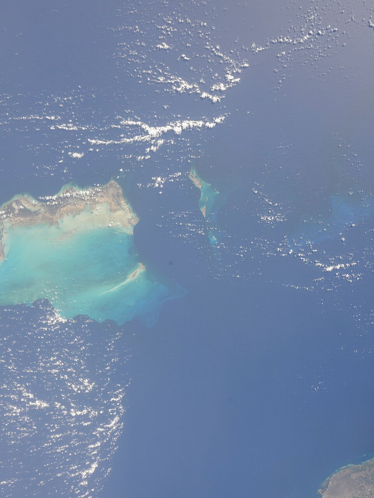 Turks and Caicos Islands eSIM - Photo 3